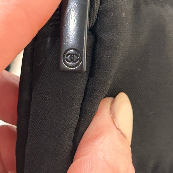 CHANEL Black Quilted Case laptop case Plus LV blush trunks and bags Keychain - Picture 7 of 14